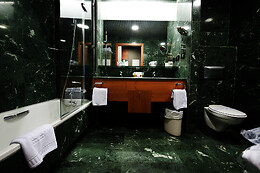 GRAN HOTEL LAKUA