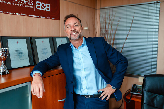 XAVI ABAT - photo 2
