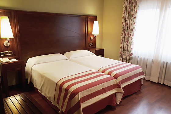HOTEL UROGALLO - photo 0