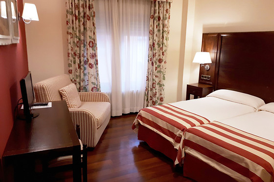HOTEL UROGALLO - photo 3