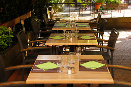 Aux 2 roses (hôtel)
