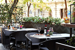 Hotel Townhouse 27