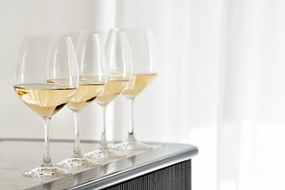 Visita guiada às instalações com prova de Alvarinho QM e degustação do queijo para 2 | Quintas de Melgaço, Agricultura e Turismo em Melgaço