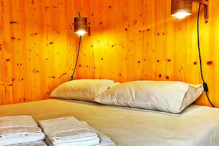1 noite numa casa flutuante para 2 | Floating Álvaro - Oleiros (Castelo Branco)