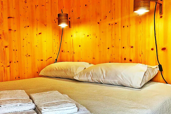 1 noite numa casa flutuante para 2 | Floating Álvaro - Oleiros (Castelo Branco)