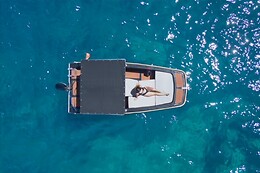 BLACK BOATS IBIZA