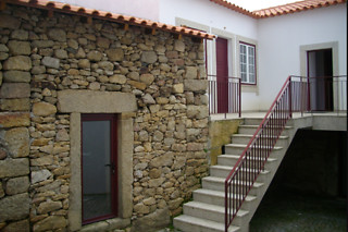 Duas noites em Casa em Pedra com pequeno-almoço para 2 em Casa dos Lagares de Vara e Pedra em Vilas Boas (Bragança)