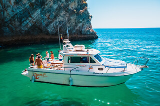 Passeio de barco com observação de golfinhos | 1 Adulto + 1 Criança - 3h | Batnavó - Sesimbra