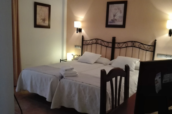 HOSTAL RESTAURANTE MACAVI - photo 1