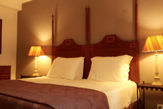 Uma noite em suite standard com pequeno-almoço para 2 em Casa do Arco em Sintra (Lisboa)