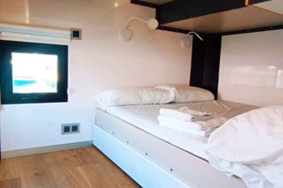 DIFFERENT CHARTER - photo 6