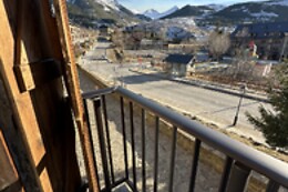 APARTAMENTOS SOLANA, HOTEL TAULL & ROMANIC