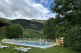 APARTAMENTOS SOLANA, HOTEL TAULL & ROMANIC