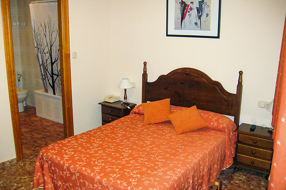 HOSTAL ALVARO I - photo 0