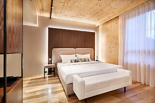 1 noite com pequeno-almoço para 2 | The Log Porto Hotel**** by Piamonte Hotels | Antas