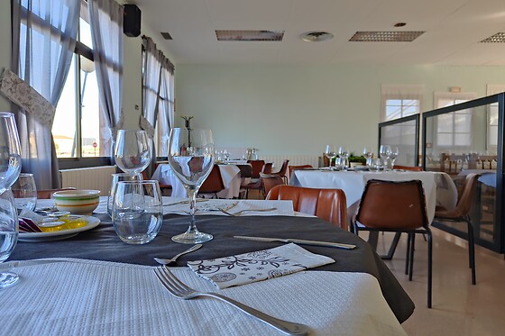 HOSTAL VENTA DEL BARRO - photo 2