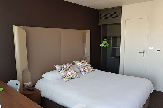 Campanile Toulouse Blagnac Aéroport - photo 1
