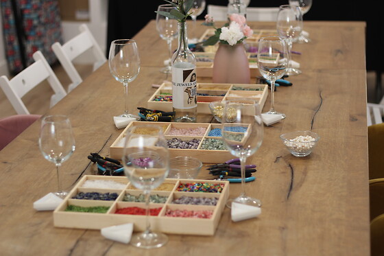 JEWELS AND WINE - photo 7