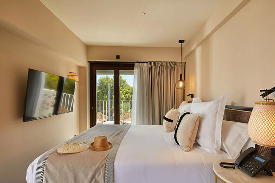 BELLE MARIVENT MEDITERRANEAN PETIT HOTEL - photo 9