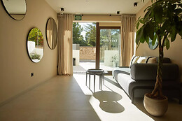 BELLE MARIVENT MEDITERRANEAN PETIT HOTEL