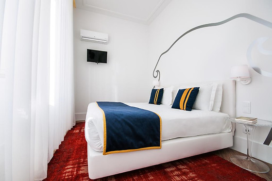 Uma noite em Suíte Júnior com pequeno-almoço para 2 em Hotel Exe Wellington**** em Figueira da Foz (Coimbra)