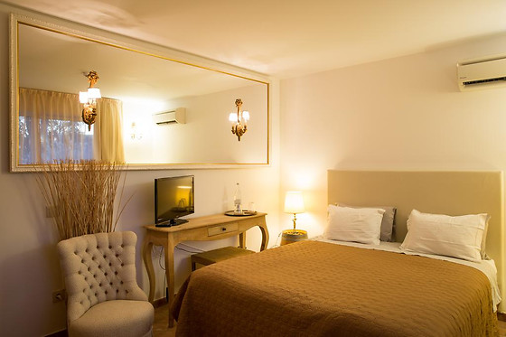 1 noite em quarto duplo com pequeno-almoço para 2 | Serenada Enoturismo - Grândola
