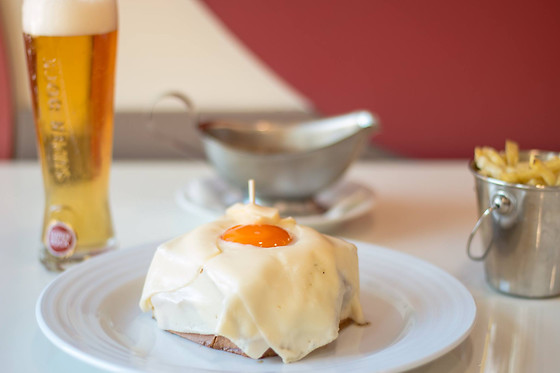 Almoço ou jantar para 2 em Santa Francesinha (Porto)