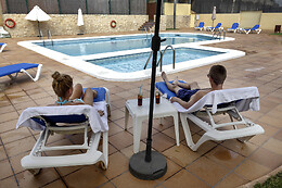 HOSPEDIUM HOTEL ABRIL