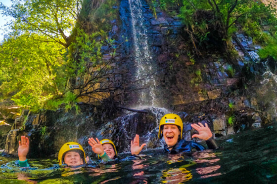 Caminhada aquática para 1 em Trans Serrano - Aventura, Lazer e Turismo em Góis (Coimbra)