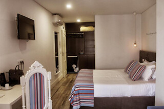 Uma noite em quarto duplo standard com pequeno-almoço para 2 no Art'Otel Barcelos (Braga)