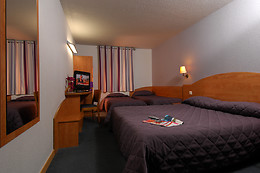 Hotel The Originals Nîmes Costières