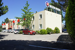 Hotel The Originals Nîmes Costières