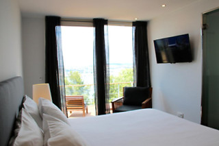 Uma noite em quarto duplo para 2 em Quinta do Tagus Village em Caparica (Setúbal)