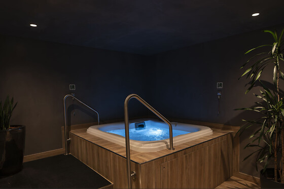 Massagem de relaxamento | Para 1 pessoa - 50 min | SPA Crowne Plaza Porto 5*