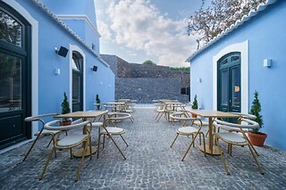 1 noite com pequeno-almoço para 2 num hotel literário | Azores Book Hotel, Açores
