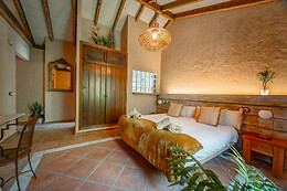 ECO HOTEL CUEVA DEL GATO